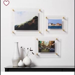 West Elm Modern Acrylic Frame (Best Fits 5x7” Art)